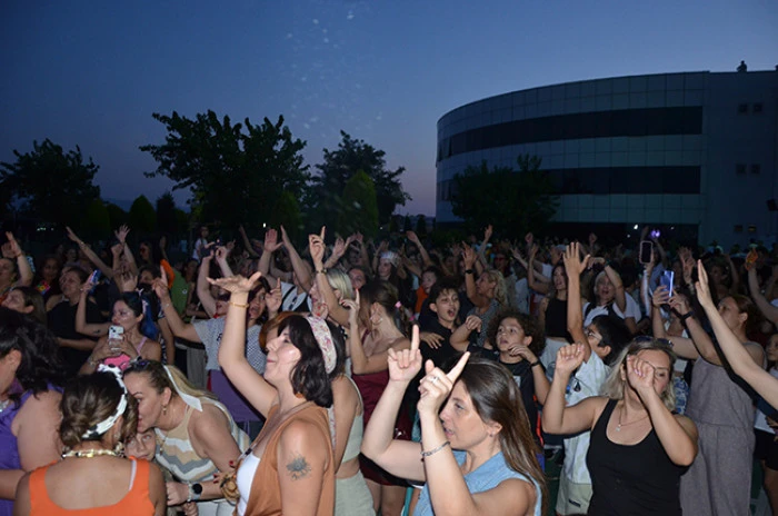 LiderFest’te 70’ler ve 80’ler Rüzgarı Esti