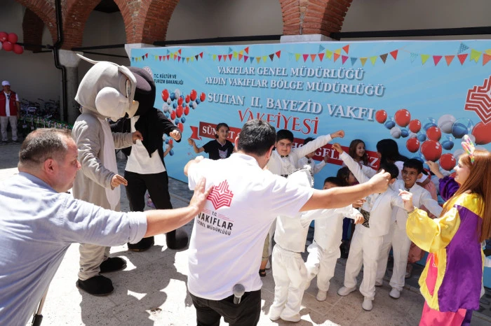 Aydın’da Gelenek Yaşatıldı: Vakıflardan 52 Çocuğa Sünnet Şöleni