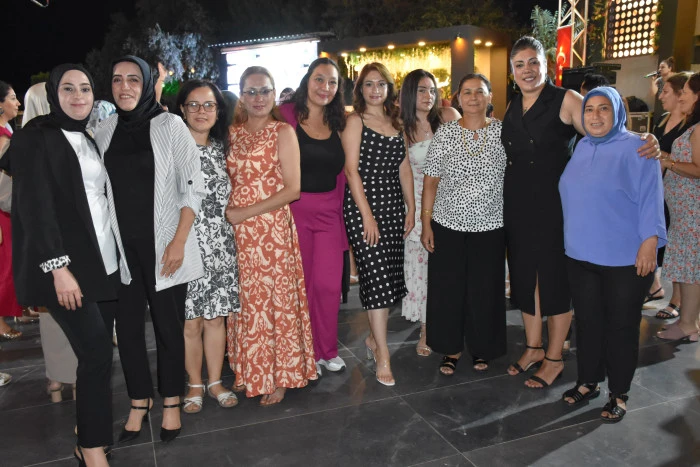 YENİ-İZ DERNEĞİ’NDEN TOPLU SÜNNET ŞÖLENİ