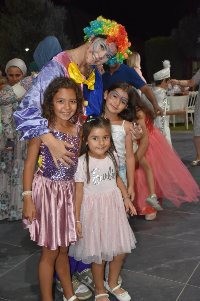 YENİ-İZ DERNEĞİ’NDEN TOPLU SÜNNET ŞÖLENİ