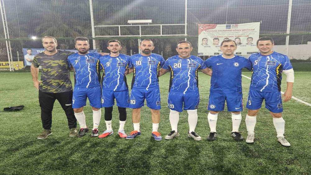 Kuşadası Belediyesi Görev Şehitleri Turnuvası’nda şampiyon Kotan FK oldu