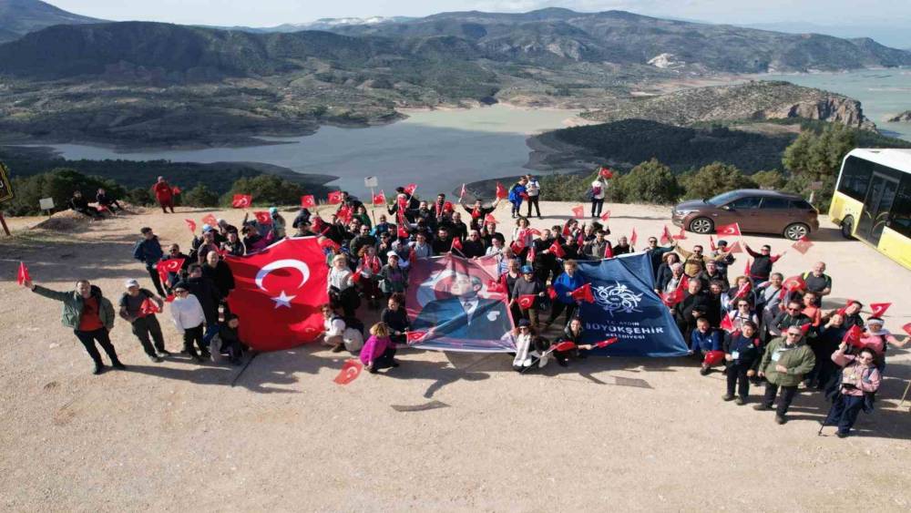 Doğaseverler Arapapıştı&rsquo;da trekking etkinliğinde buluştu
