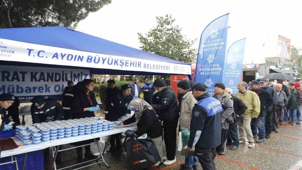B&uuml;y&uuml;kşehir&rsquo;den vatandaşlara kandil helvası
