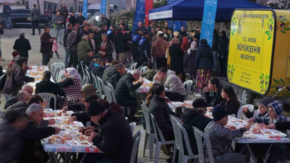 Didim Belediyesi Akb&uuml;k&rsquo;te saha &ccedil;alışmalarını s&uuml;rd&uuml;r&uuml;yor