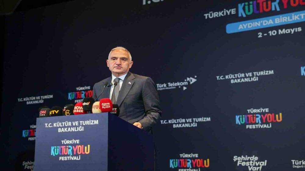 K&uuml;lt&uuml;r ve Turizm Bakanı Ersoy: "Festivalimiz 26 şehri kapsayan b&uuml;y&uuml;kl&uuml;ğe ulaşmıştır"
