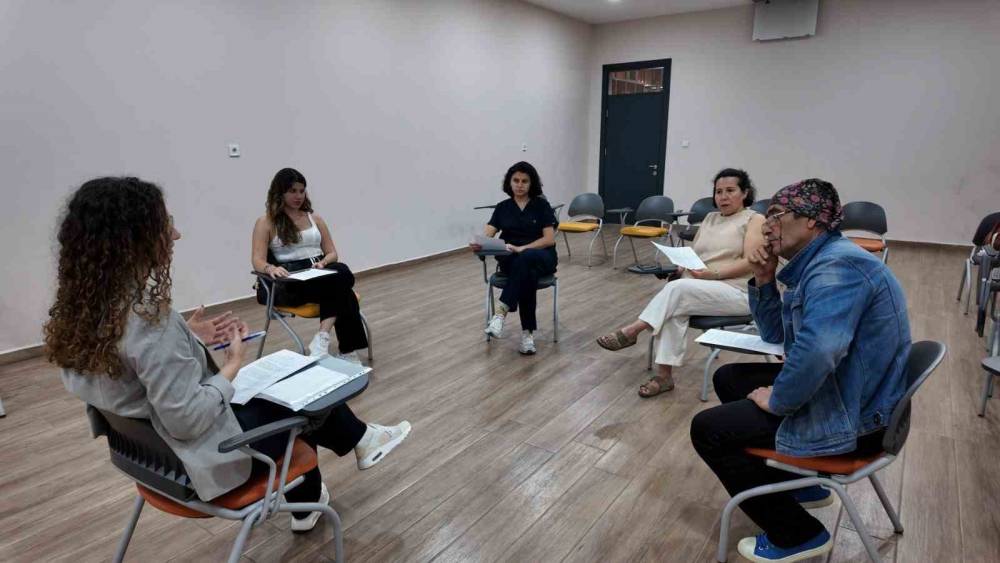 Efeler&rsquo;in Psikososyal Destek Merkezleri vatandaşlara dokunmaya devam ediyor