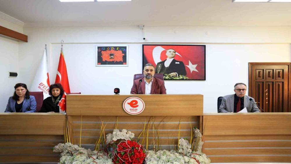 Efeler&rsquo;de hizmet odaklı tahsisler belediye meclisinden ge&ccedil;ti
