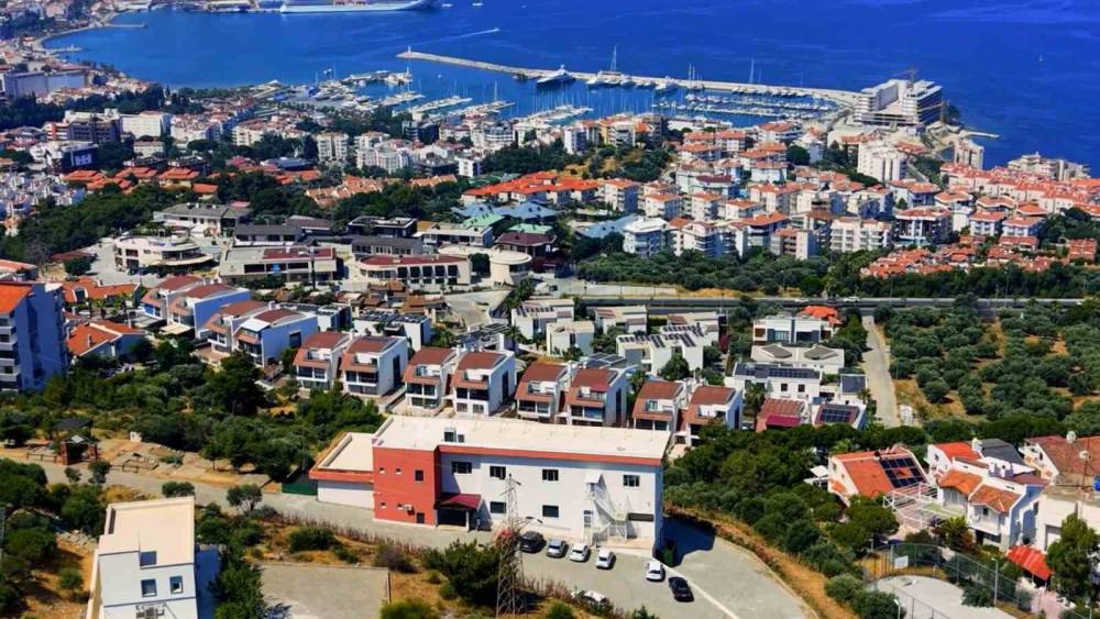 AD&Uuml;, KUŞADASI&rsquo;NDA SAĞLIK TURİZMİNE G&Uuml;&Ccedil; KATIYOR