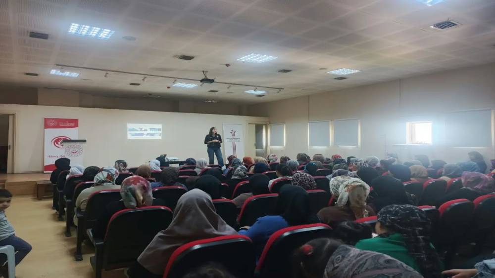 Nazilli&rsquo;de anne adaylarına doğuma hazırlık eğitimi

