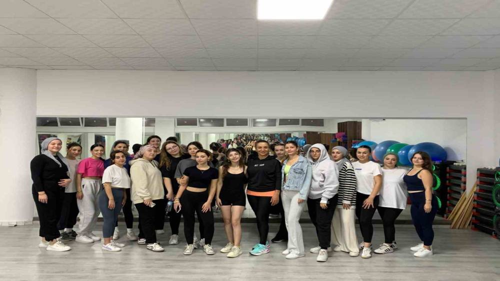 Sağlıklı Yaşam Merkezi, öğrencilerin ilgi odağı oldu
