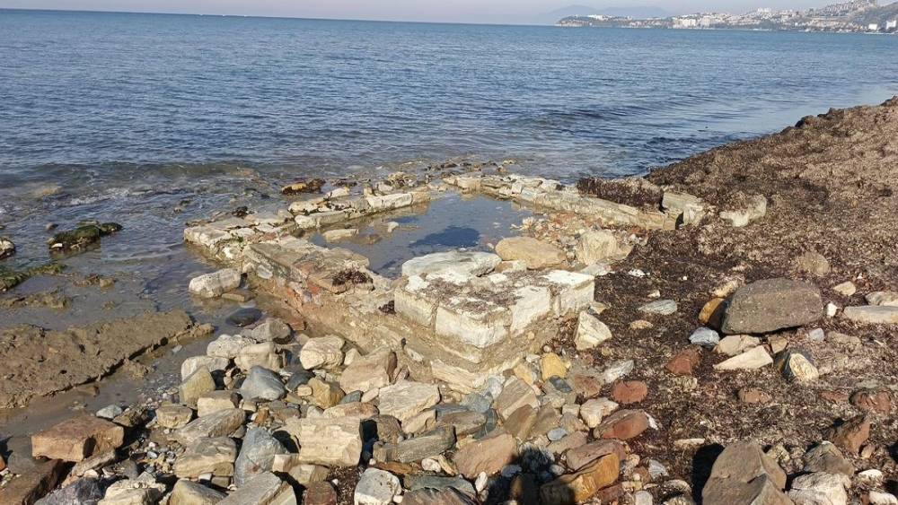 YAĞIŞLAR SONRASI KUŞADASI&rsquo;NDA TARİH G&Uuml;N Y&Uuml;Z&Uuml;NE &Ccedil;IKTI