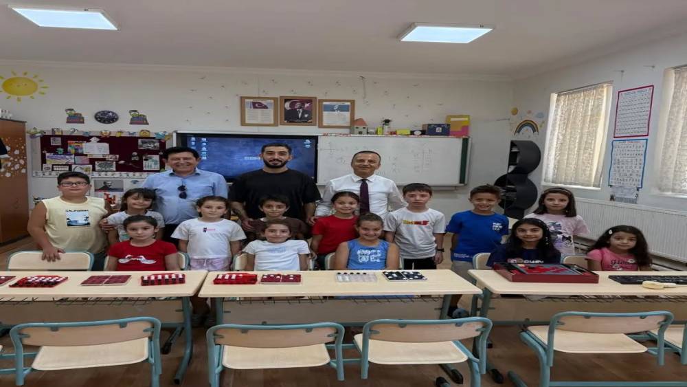Yenipazar&rsquo;da &ccedil;ocuklar yaz tatilini akıl ve zeka oyunlarıyla değerlendiriyor
