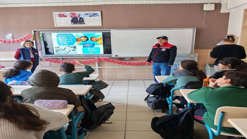 Koçarlı’da öğrencilere balık tüketiminin önemi anlatıldı
