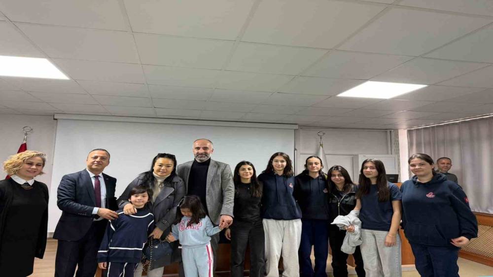 DEPREMİN 3. YILINDA AYDIN LİSESİ&rsquo;NDE DEPREM BİLİNCİ KONFERANSI