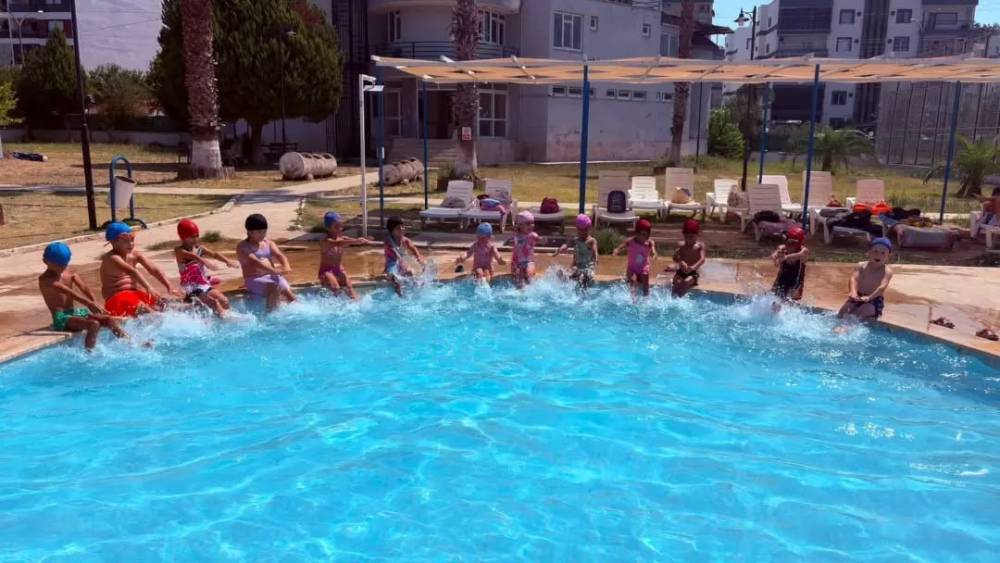 Germencik&rsquo;te &ccedil;ocuklar yaz okulunda y&uuml;zmeyle buluşuyor