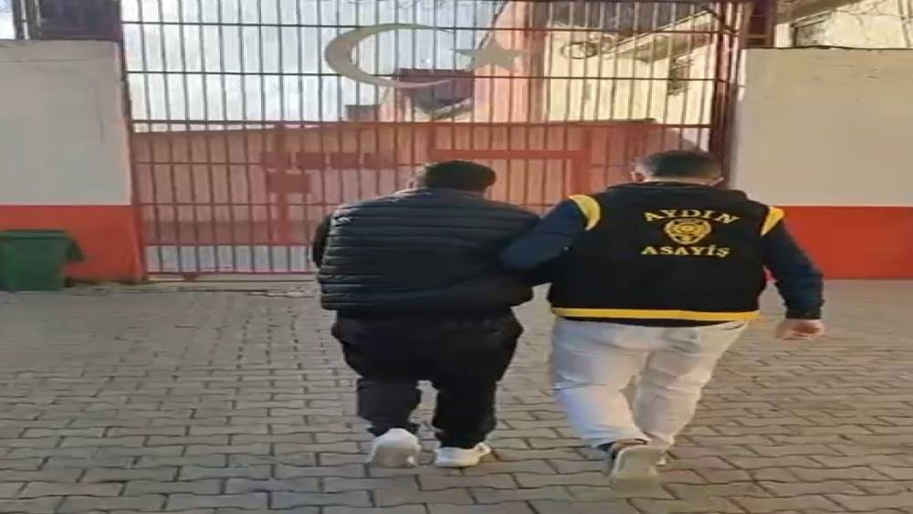 Hırsızlık su&ccedil;undan aranan şahıs Efeler&rsquo;de yakalandı