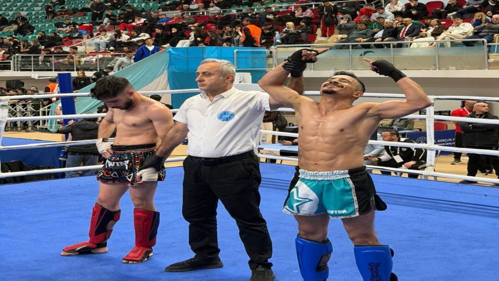 AD&Uuml; &ouml;ğrencisi Kick Boks&rsquo;ta T&uuml;rkiye Şampiyonu oldu