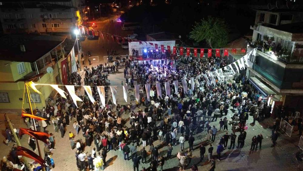 İncirliova&rsquo;da vatandaşlar Hıdırellez&rsquo;i kutladı
