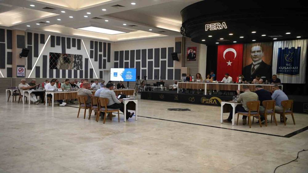 Kuşadası Belediyesi Meclisi&rsquo;nden elektrikli ara&ccedil; ve engelli erişimi kararı
