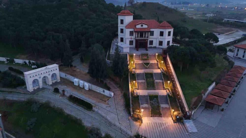 Resmi sitede a&ccedil;ık, sosyal medyada kapalı: Aydın&rsquo;da m&uuml;ze bilmecesi
