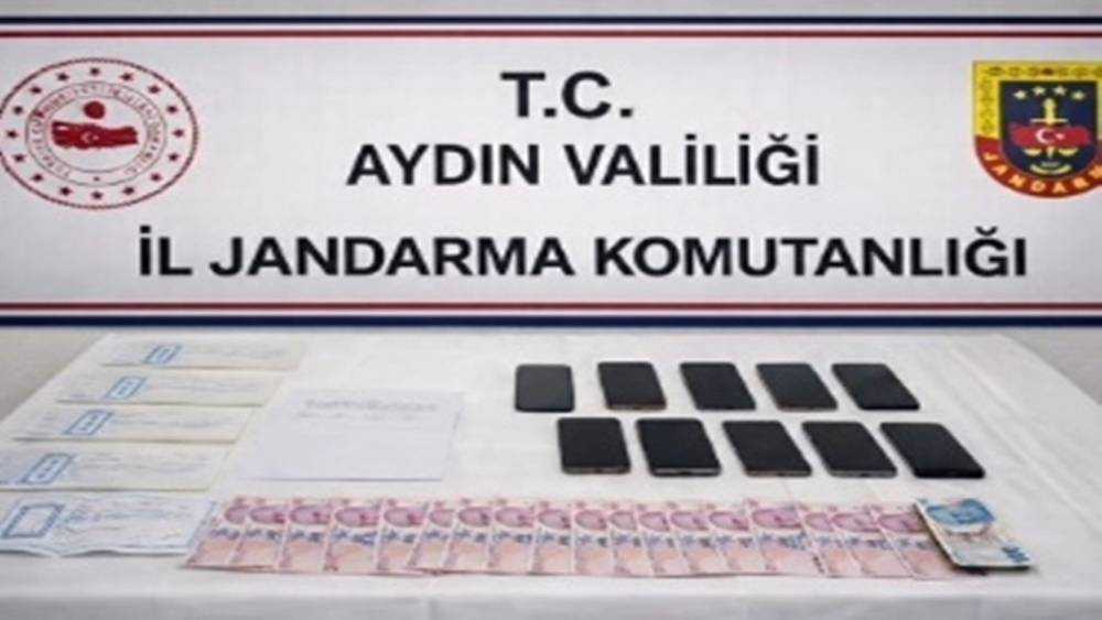 Aydın&rsquo;da &rsquo;Kara Defter&rsquo; &ccedil;etesine operasyon: 4 tutuklama
