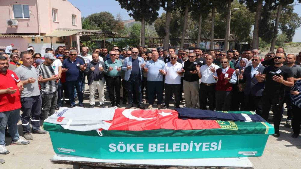 KAZADA HAYATINI KAYBEDEN BELEDİYE İŞÇİSİ SON YOLCULUĞUNA UĞURLANDI