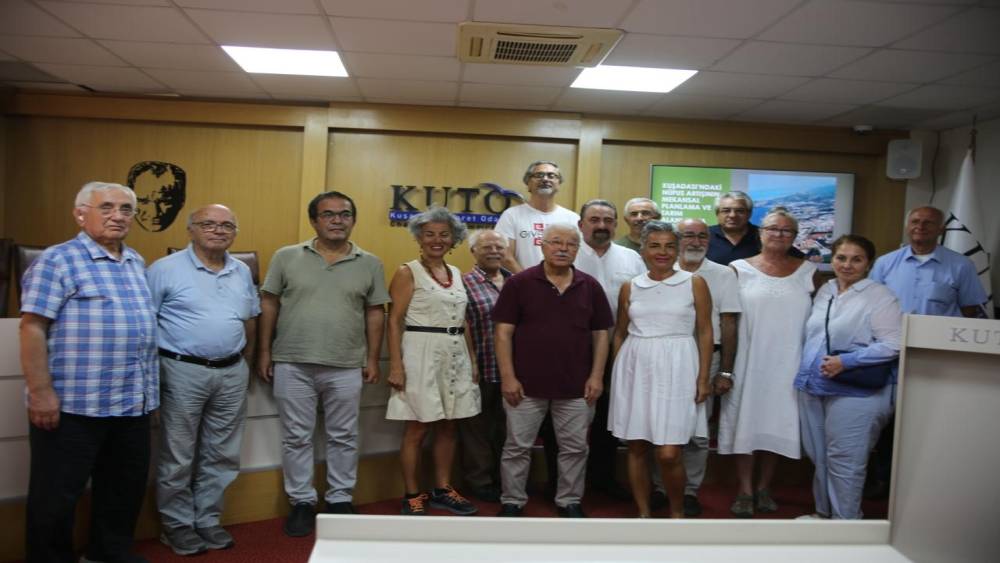 Kuşadası’nda nüfus artışı masaya yatırıldı