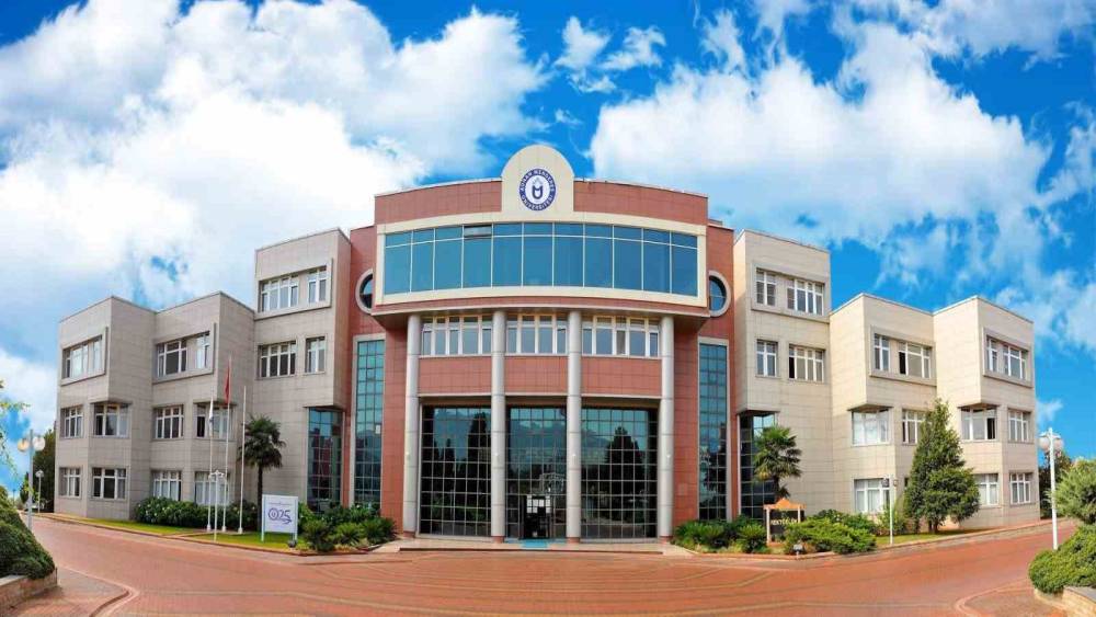 AD&Uuml;&rsquo;den gen&ccedil;lere &ccedil;ağrı: G&uuml;&ccedil;l&uuml; bir &uuml;niversite seni bekliyor