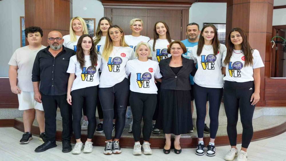 Didim Belediyespor Kadın Voleybol Takımı sezona iddialı hazırlanıyor