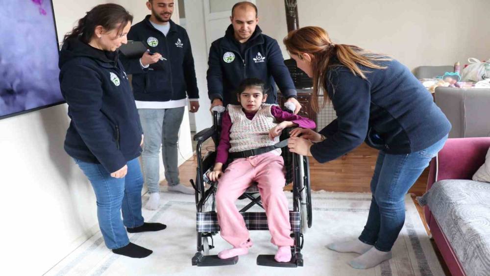 Hayırseverlerin desteğiyle Bozdoğan&rsquo;da sosyal dayanışma g&uuml;&ccedil;leniyor