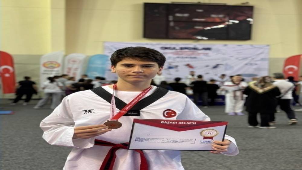 AYDINLI SPORCU KAAN TÜRKMEN TÜRKİYE ÜÇÜNCÜSÜ 