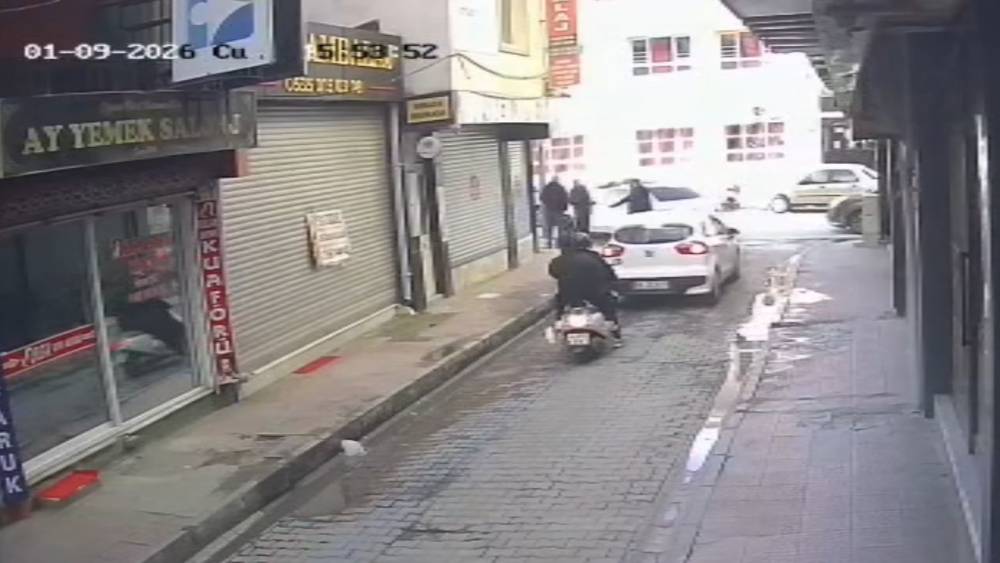 S&ouml;ke&rsquo;de silahlı saldırı anının g&ouml;r&uuml;nt&uuml;leri ortaya &ccedil;ıktı
