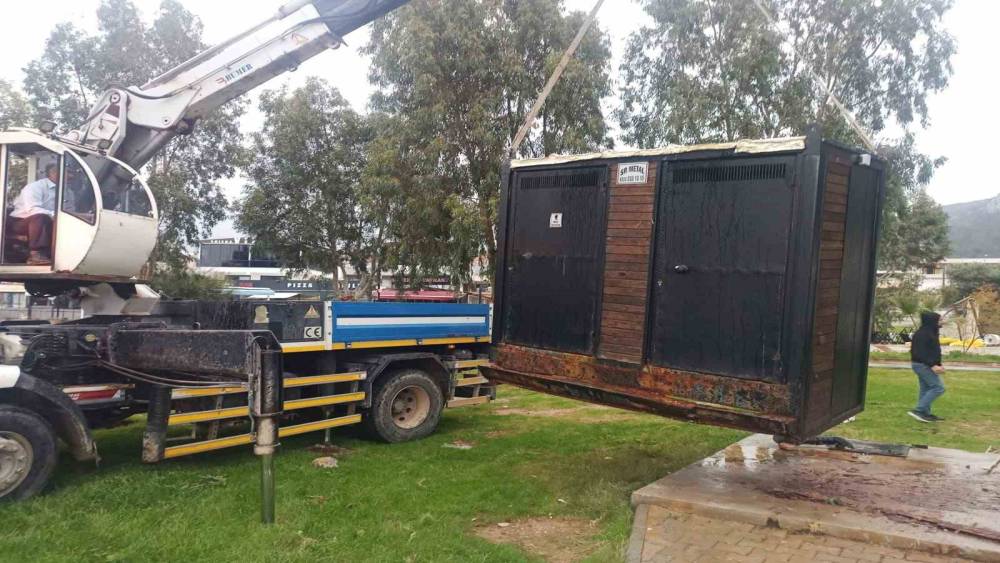 Belediye ekiplerinin Akb&uuml;k&rsquo;te &ccedil;alışmaları s&uuml;r&uuml;yor