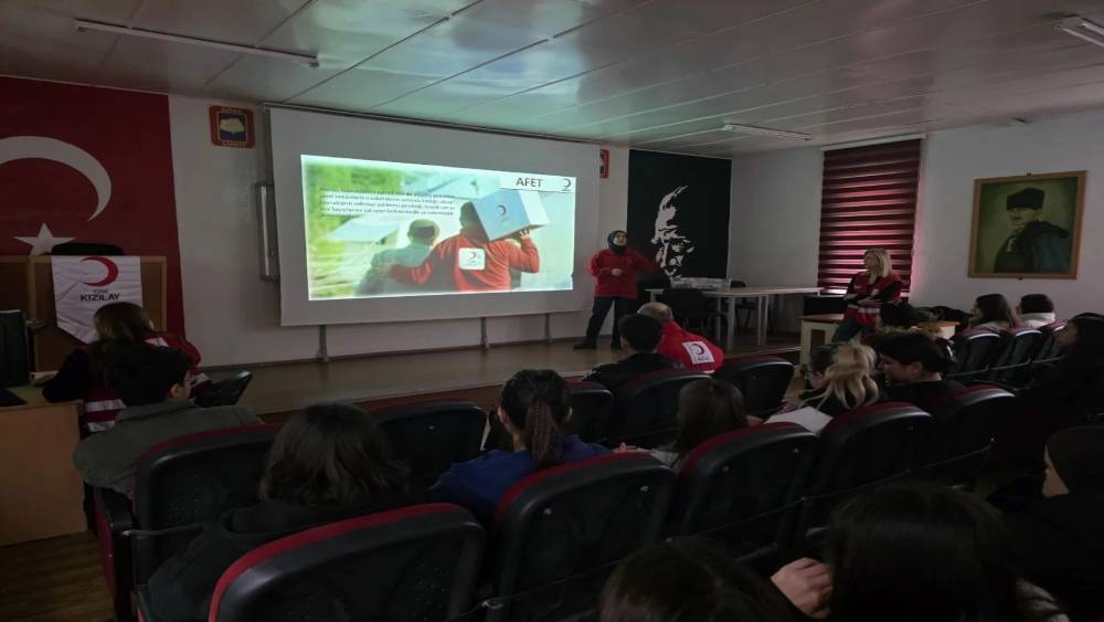 S&ouml;ke&rsquo;de &ouml;ğrencilere afet ve iklim değişikliği farkındalığı