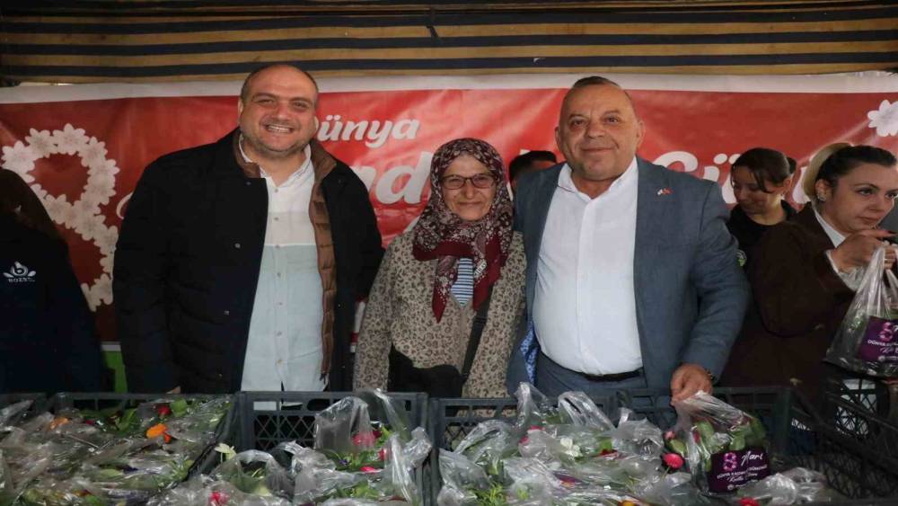 Bozdoğan Belediye Başkanı &Ouml;zel kadınları unutmadı
