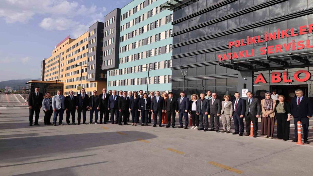 Vali Varol, Şehir Hastanesi&rsquo;nde incelemelerde bulundu
