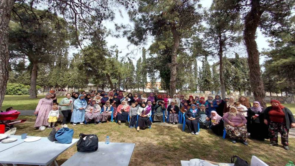 &Ccedil;ine&rsquo;de Anneler G&uuml;n&uuml; dolayısıyla etkinlik d&uuml;zenlendi
