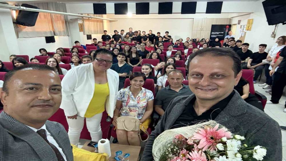 Yenipazar&rsquo;da &ouml;ğrencilere "Kamp&uuml;se Giden Yol" semineri
