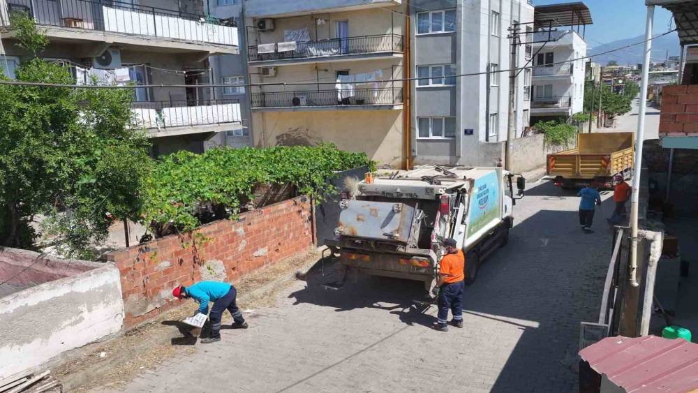 Ovaeymir Mahallesi&rsquo;nde temizlik &ccedil;alışması yapıldı
