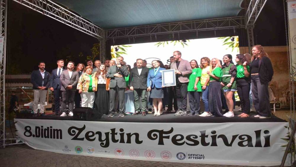 Didim&rsquo;de zeytinyağıyla Guinness Rekor denemesi kırıldı