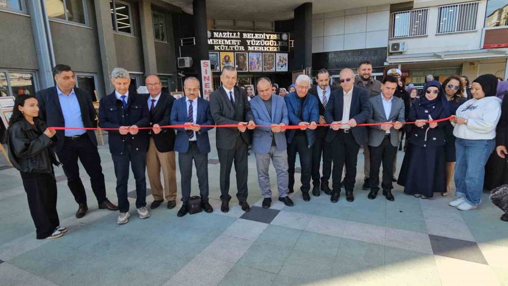 Nazilli&rsquo;de Tezhip, Ebru ve H&uuml;sn-i Hat Sergisi a&ccedil;ıldı
