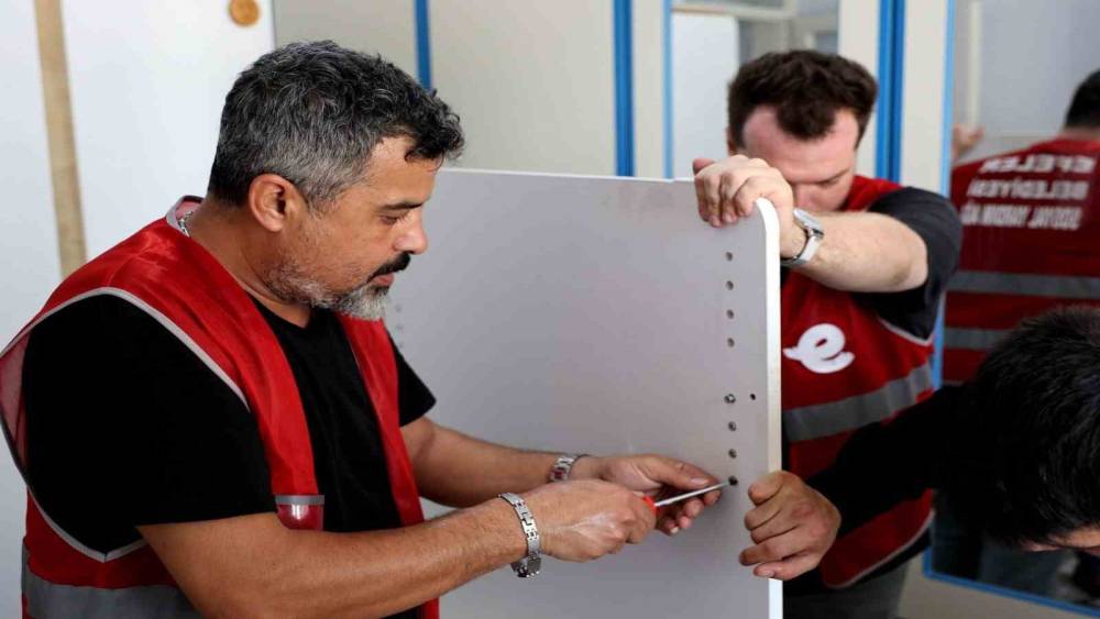 Efeler Sosyal Yardım Ağı vatandaşların ihtiya&ccedil;larını karşılıyor
