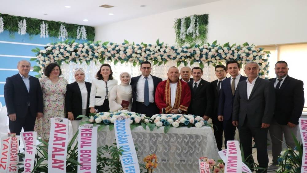 Ge&ccedil;en hafta evlenen Kaymakam Polat, bu sefer hakim &ccedil;iftin şahidi oldu
