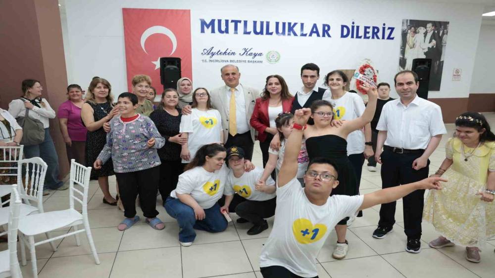 İncirliova&rsquo;da engelli gen&ccedil;ler i&ccedil;in asker eğlencesi
