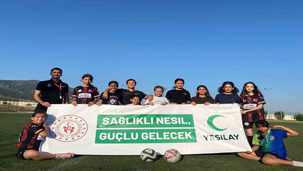Buharkent&rsquo;te uyuşturucuyla m&uuml;cadeleye futbol desteği
