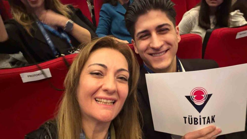 Nazillili &ouml;ğrenci bilim yarışmasında b&ouml;lge birincisi oldu