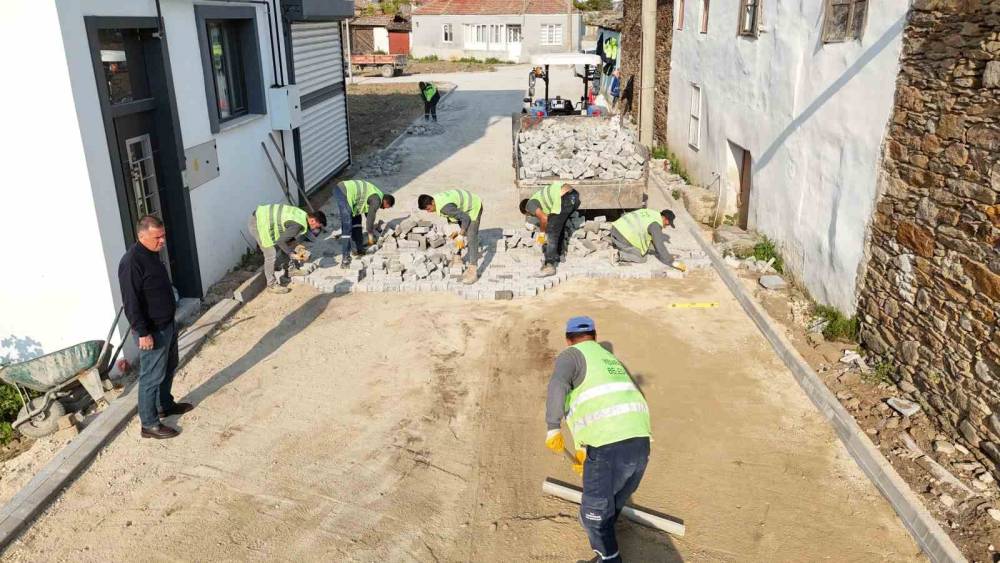 Yenipazar Belediyesi &ccedil;alışmalarını s&uuml;rd&uuml;r&uuml;yor
