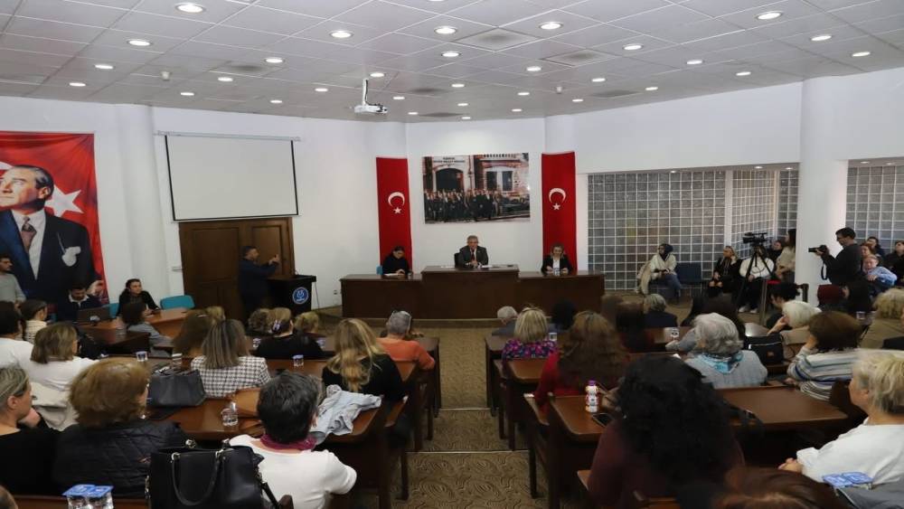 NAZİLLİ&rsquo;NİN İLK KADIN MECLİSİ KURULUYOR