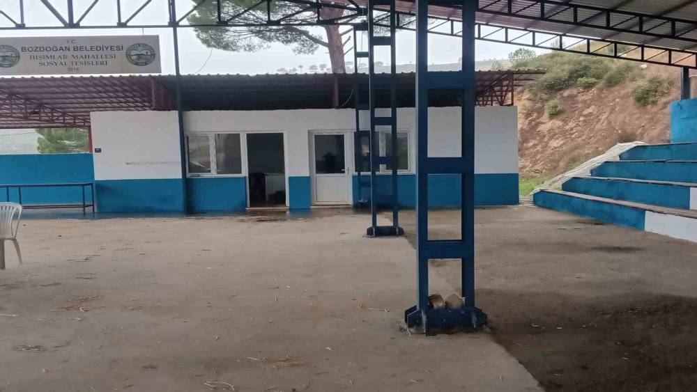 Bozdoğan Belediyesi, Hışımlar Mahallesi&rsquo;nde &ccedil;alışmalarını s&uuml;rd&uuml;r&uuml;yor