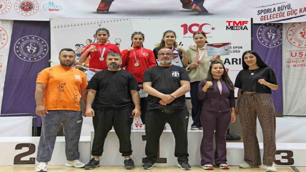 Aydınlı sporcular Uşak&rsquo;tan madalya ile d&ouml;nd&uuml;
